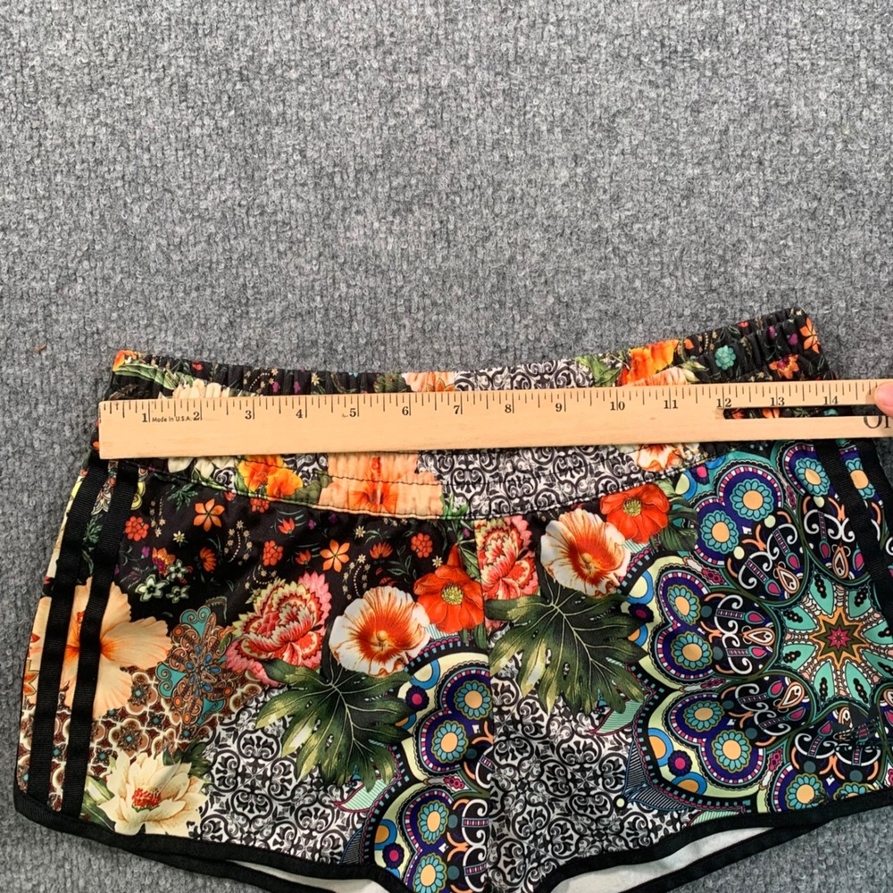 Adidas Originals Farm Rio Jardim Agharta Women's Size Small Floral Shorts - Picture 4 of 9